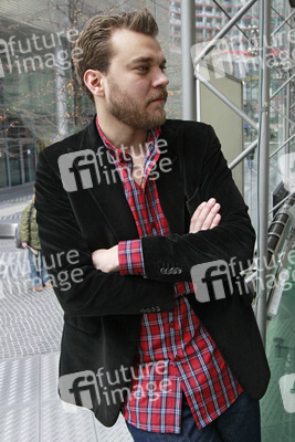 Pilou Asbaek