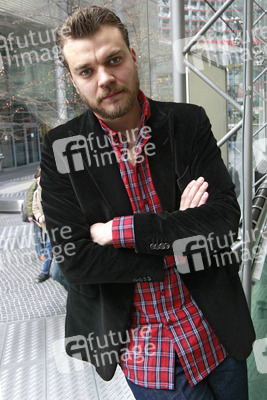 Pilou Asbaek