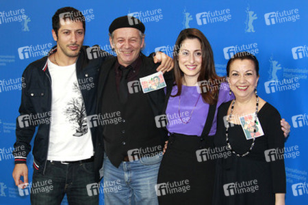 Fahri Yardim, Vedat Erincin, Demet Gül, Lilay Huser