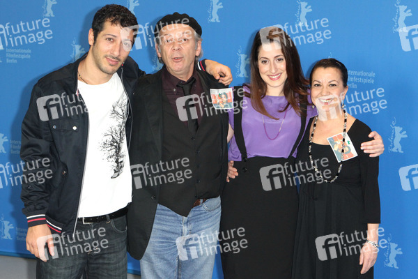 Fahri Yardim, Vedat Erincin, Demet Gül, Lilay Huser