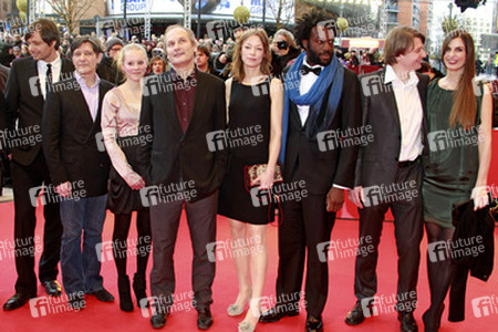 Ulrich Köhler, Pierre Bokma, Maria Elise Miller, Hippolyte Girardot, Jenny Schily, Jean-Christophe Folly, Sava Lolov, Janine Jackowski