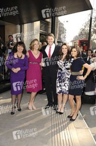Lorraine Kelly mit Gästen