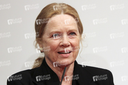 Liv Ullmann