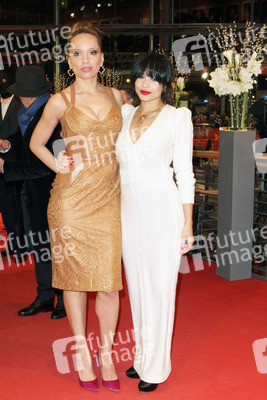 Victoria Mahoney, Zoe Kravitz