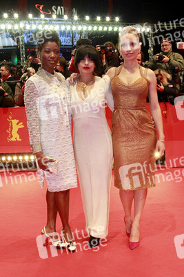 Yolanda Ross, Zoe Kravitz, Victoria Mahoney