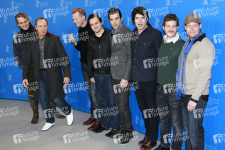 Jeremy Irons, Kevin Spacey, Paul Bettany, Neal Dodson, Zachary Quinto, J.C. Chandor, Corey Moosa