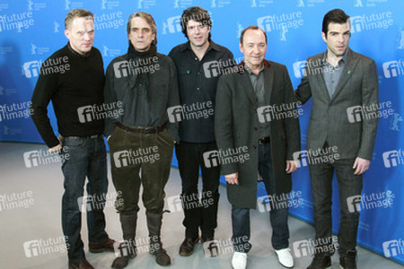 Paul Bettany, Jeremy Irons, J.C. Chandor, Kevin Spacey, Zachary Quinto