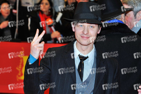 Tom Schilling