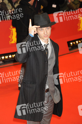 Tom Schilling