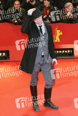 Tom Schilling