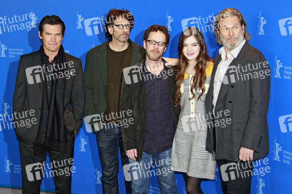 Josh Brolin, Joel Coen, Ethan Coen, Hailee Steinfeld, Jeff Bridges