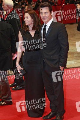 Diane Lane, Josh Brolin