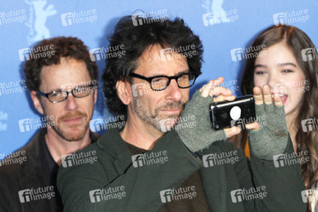 Ethan Coen, Joel Coen, Hailee Steinfeld