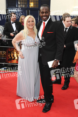 Vanessa Feltz mit Begleitung