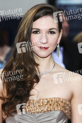 Summer Strallen