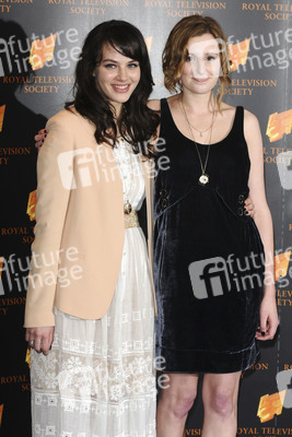 Jessica Brown-Findlay, Laura Carmichael