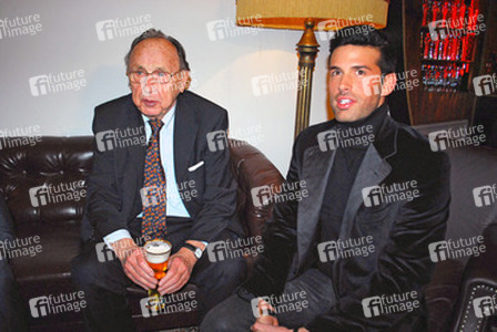 Hans-Dietrich Genscher, Jay Khan