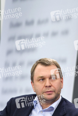 Dirk Kurbjuweit