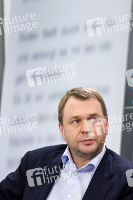 Dirk Kurbjuweit