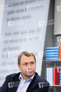 Dirk Kurbjuweit