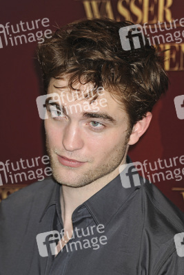 Robert Pattinson