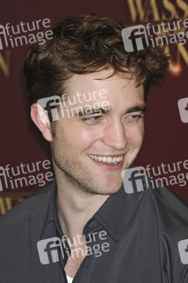 Robert Pattinson