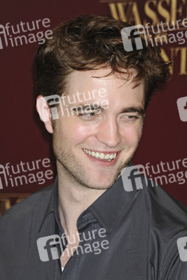 Robert Pattinson