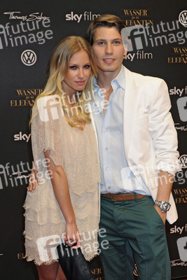 Raul Richter mit Freundin Linda Rojewska