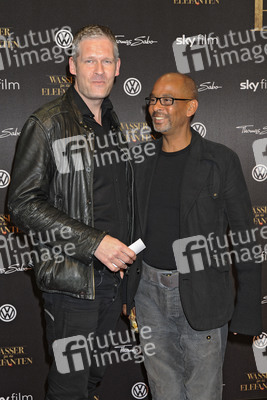 Pierre Sanoussi-Bliss mit Ehemann Till Kaposty-Bliss