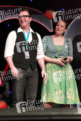 Paul McGillion, Kate Hewlett