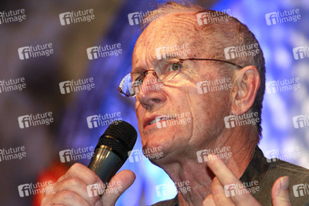 Lance Henriksen