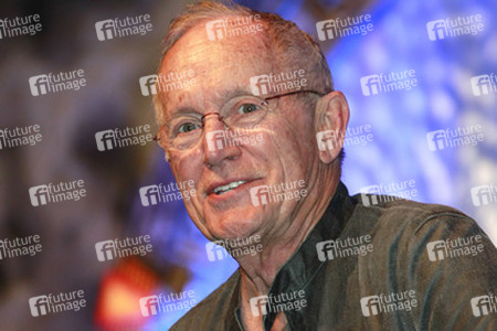 Lance Henriksen
