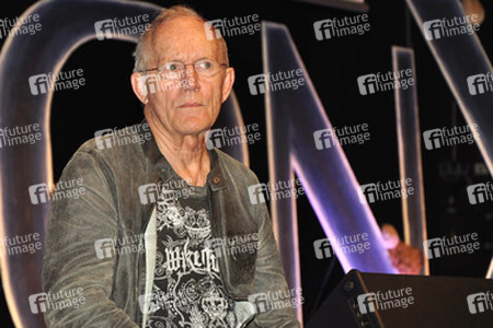 Lance Henriksen