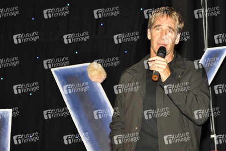 Scott Bakula