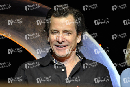 Dirk Benedict