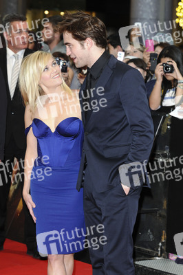 Reese Witherspoon, Robert Pattinson