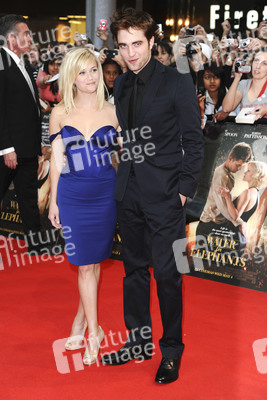 Reese Witherspoon, Robert Pattinson
