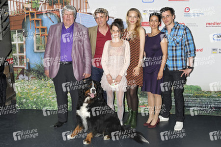Helmut Krauss, Guido Hammesfahr, Ruby O. Fee, Petra Schmidt-Schaller, Sanam Afrashteh, Julian Sengelmann, Hund Keks