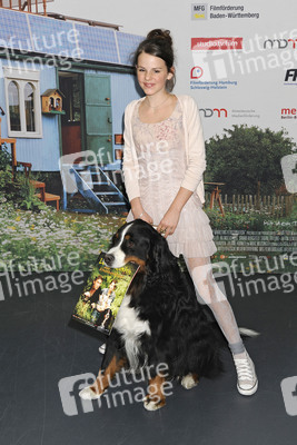 Ruby O. Fee, Hund Keks