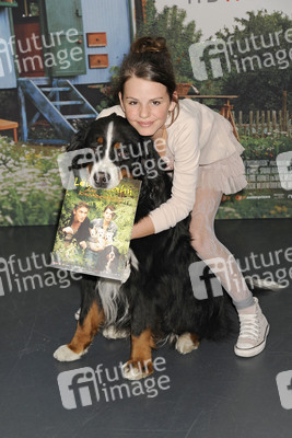 Ruby O. Fee, Hund Keks