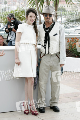 Astrid Berges-Frisbey, Johnny Depp