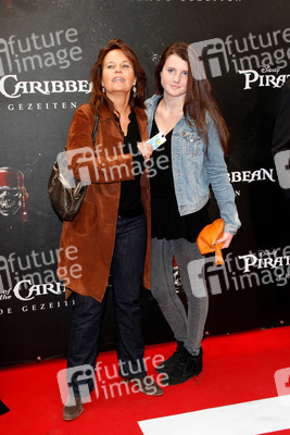 Caroline Link mit Begleitung