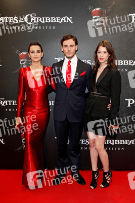 Penélope Cruz, Sam Claflin, Astrid Berges-Frisbey