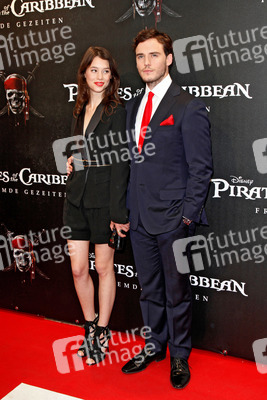 Astrid Berges-Frisbey, Sam Claflin