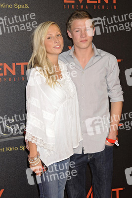 Vincent Krueger mit Freundin Janice Wilke