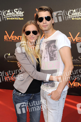 Raul Richter mit Freundin Linda Rojewska