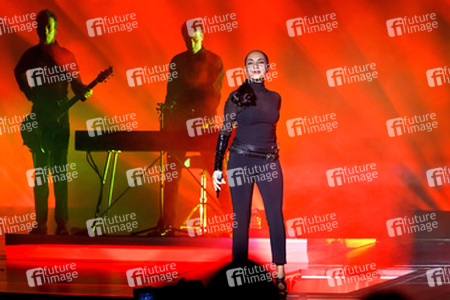 Sade Adu