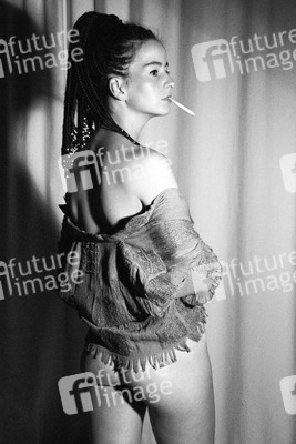 Rauchen / Smoking Cigarette