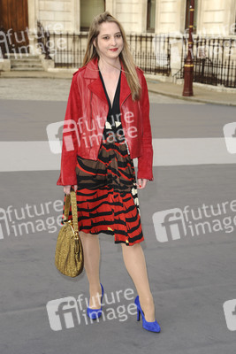 Daisy De Villeneuve