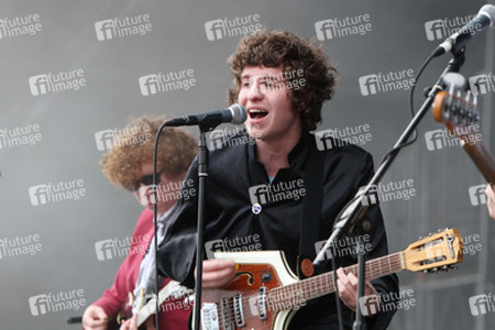 Hugh Harris, Luke Pritchard (The Kooks)